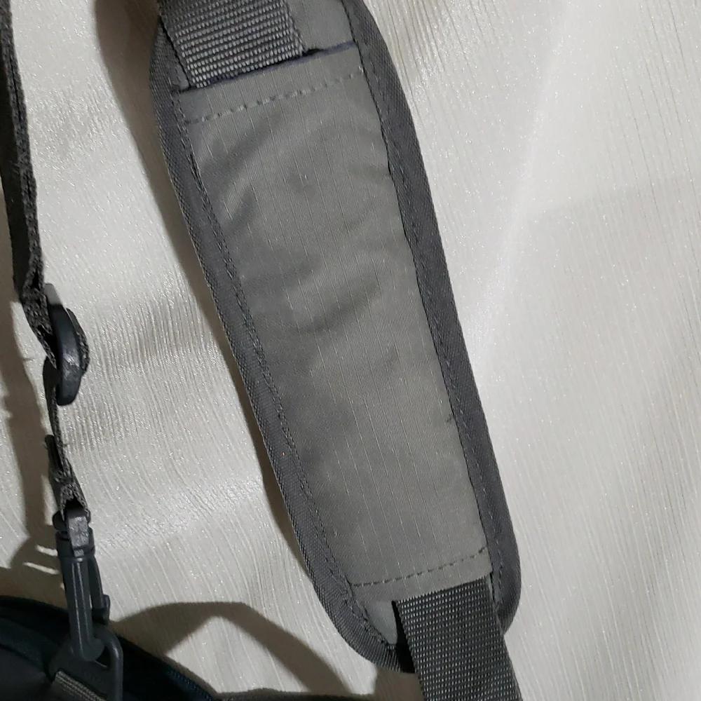Targus Gray and Black Men's Laptop Bag